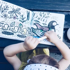 Badboek Color Me: Who's in the Pond?