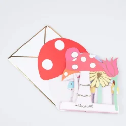 Feestkaart Mushroom Concertina Card