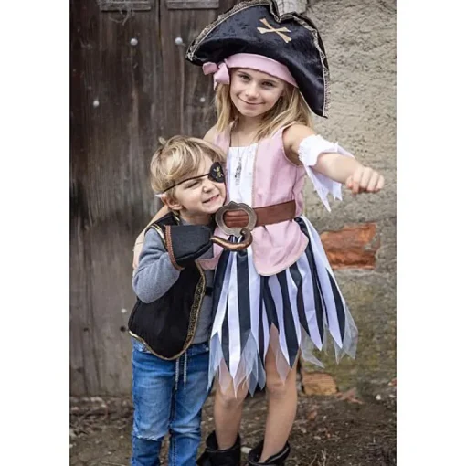 Kira The Pirate Girl