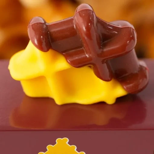 Waffle Van (F188) 8,4X4,1X6,5Cm, Wooden Diecast, In Giftbox, 3+