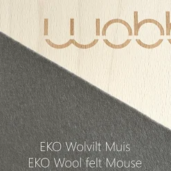 Wobbel Original Blank Gelakt Vilt Muis